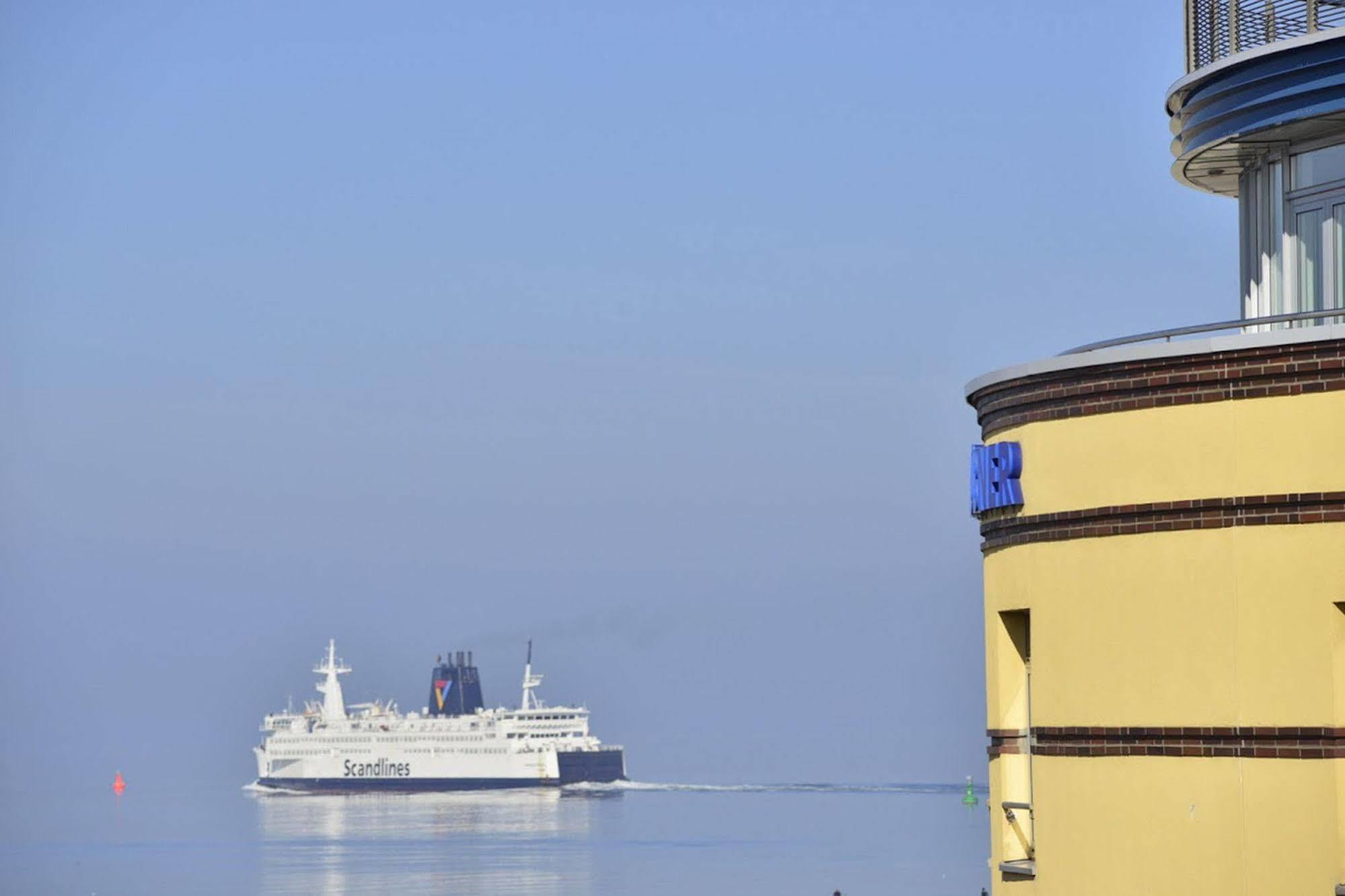 Strand-Hotel Huebner Rostock Exterior foto